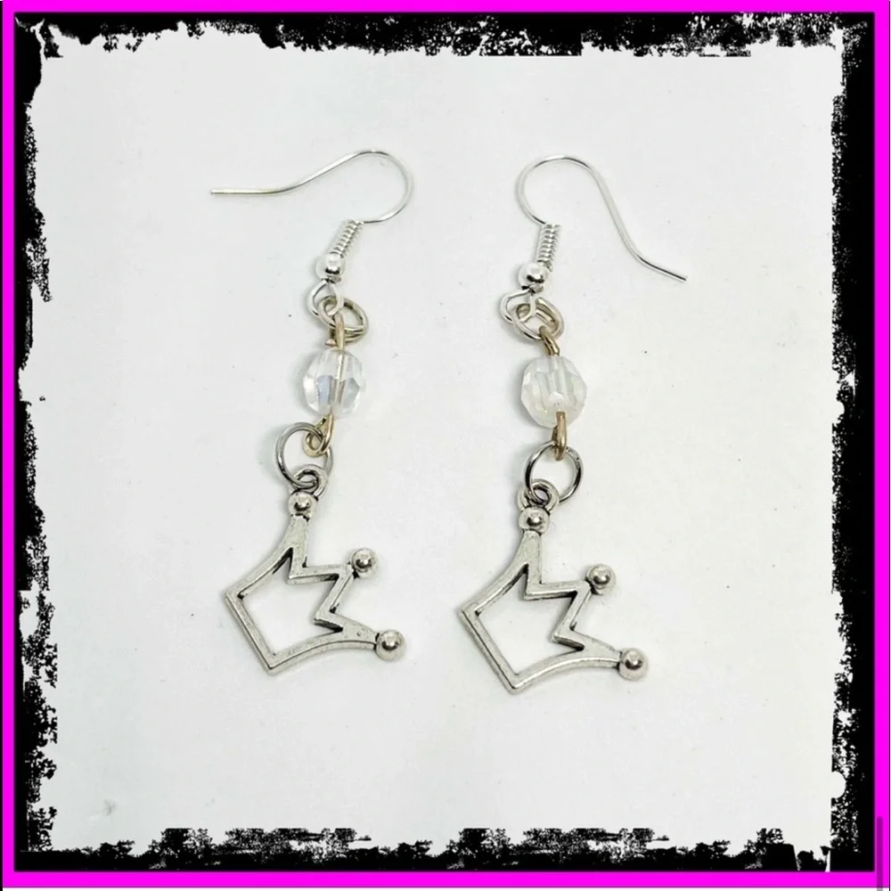 New Handmade Sterling Silver Queen Crown Crystal Dangle Earrings
